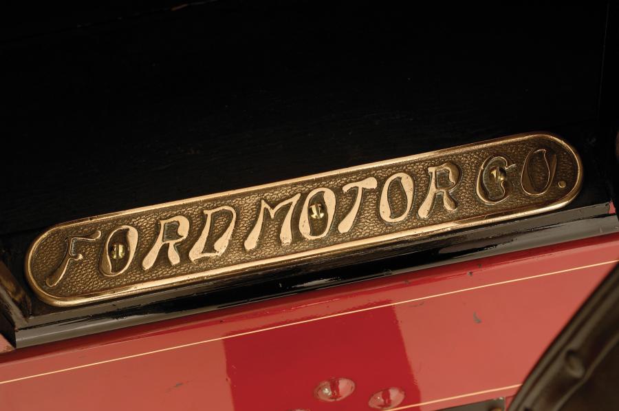  Ford Model A Rear Entry Tonneau 1903 года  (фото 19 из 39)